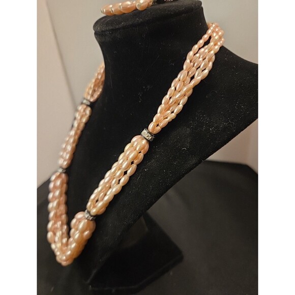 Vintage 5 Strand Faux Pink Pearl Necklace Black & Silver Accents With Earrings - Picture 6 of 7